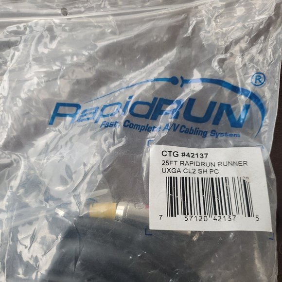 RapidRun C2G UXGA CL2 Rated PC Runner Cable 25 ft p/n 42137 New In Package - Picture 2 of 3